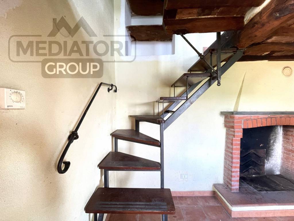 casa indipendente in vendita a Borgo a Mozzano in zona Partigliano