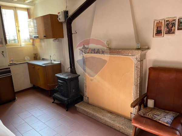 casa indipendente in vendita a Borgo a Mozzano in zona Corsagna