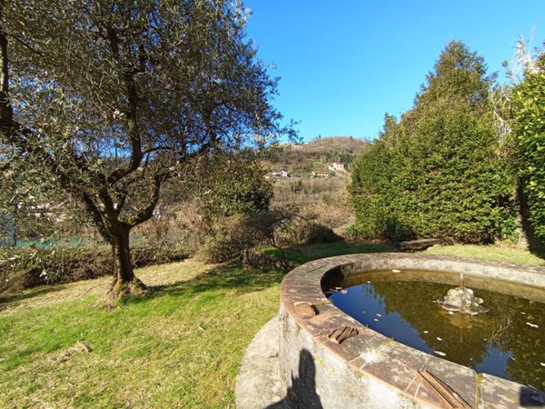 casa indipendente in vendita a Borgo a Mozzano