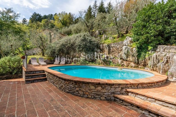 casale in vendita a Borgo a Mozzano