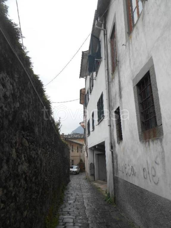 appartamento in vendita a Borgo a Mozzano