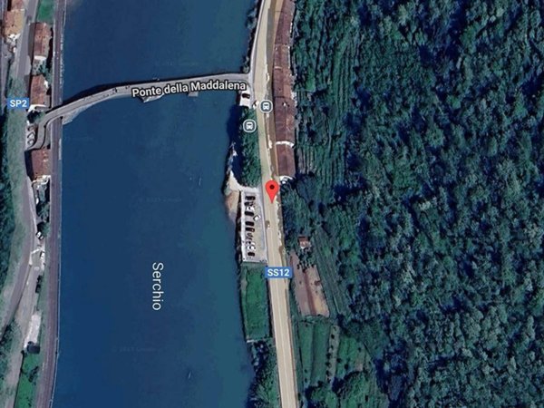 negozio in vendita a Borgo a Mozzano in zona Chifenti