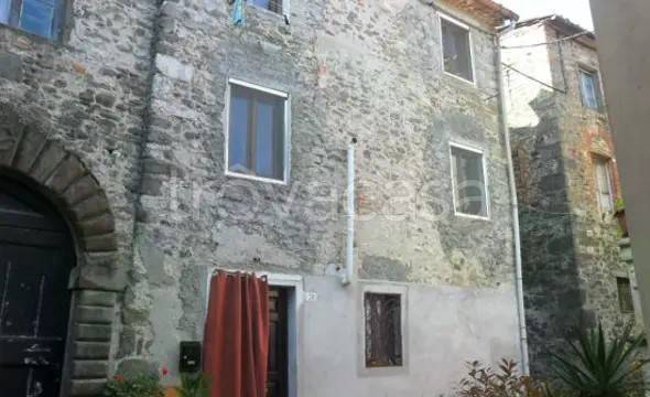 appartamento in vendita a Borgo a Mozzano in zona Anchiano