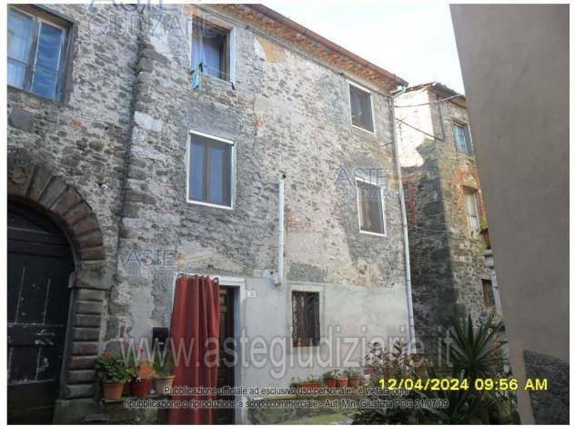 casa indipendente in vendita a Borgo a Mozzano in zona Anchiano