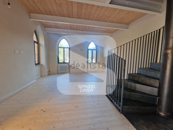 quadrivano in vendita a Borgo a Mozzano in zona Valdottavo