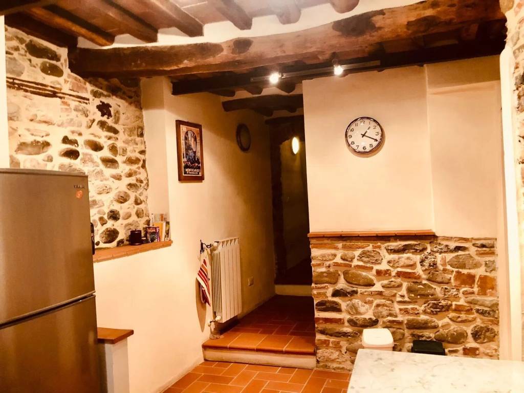 casa indipendente in vendita a Borgo a Mozzano in zona Diecimo