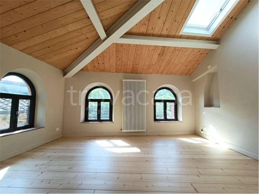 casa indipendente in vendita a Borgo a Mozzano