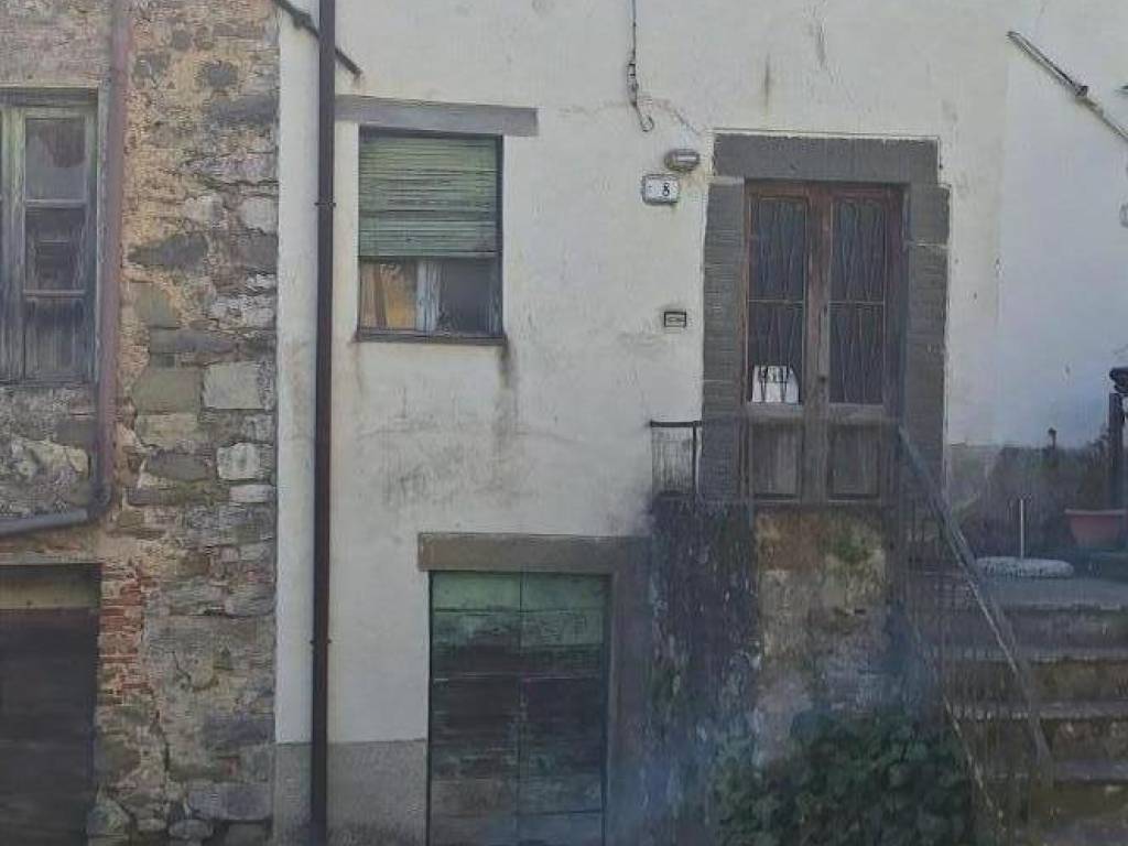 casa indipendente in vendita a Borgo a Mozzano in zona San Romano