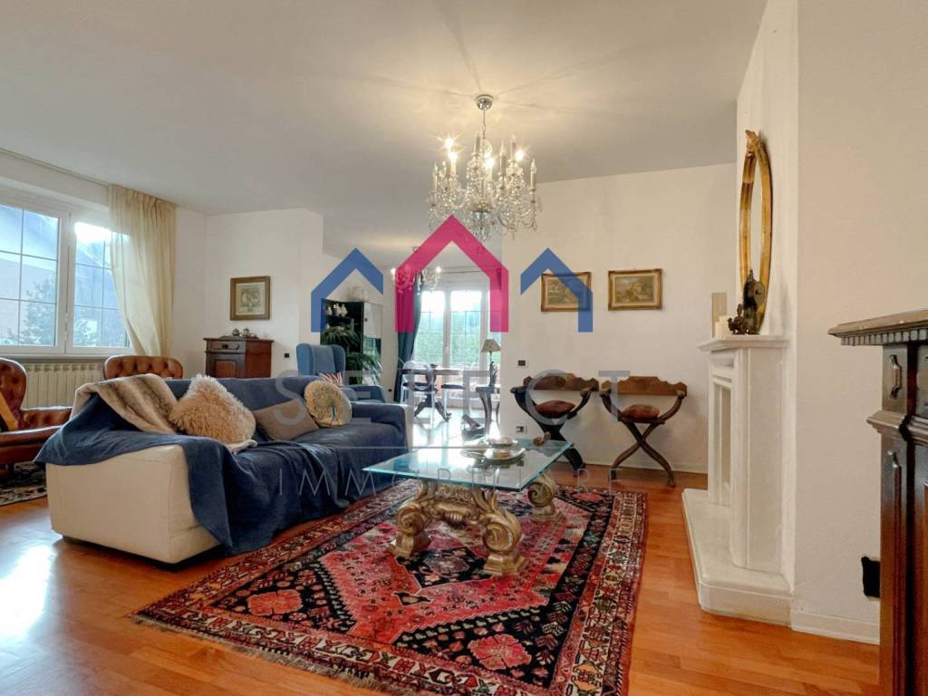 casa indipendente in vendita a Borgo a Mozzano