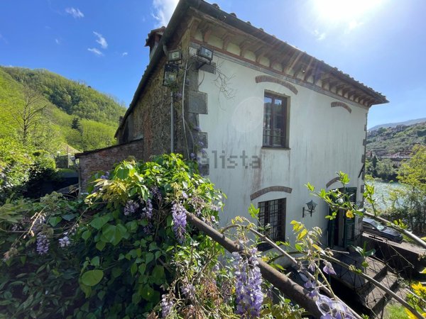 casa indipendente in vendita a Borgo a Mozzano