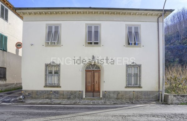 casa indipendente in vendita a Borgo a Mozzano