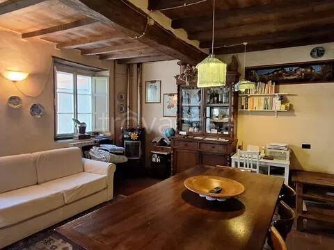 casa indipendente in vendita a Borgo a Mozzano