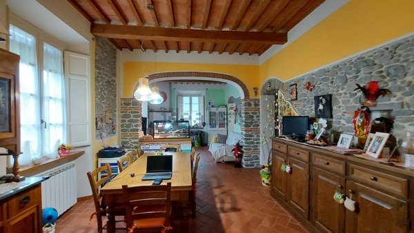 casa indipendente in vendita a Borgo a Mozzano
