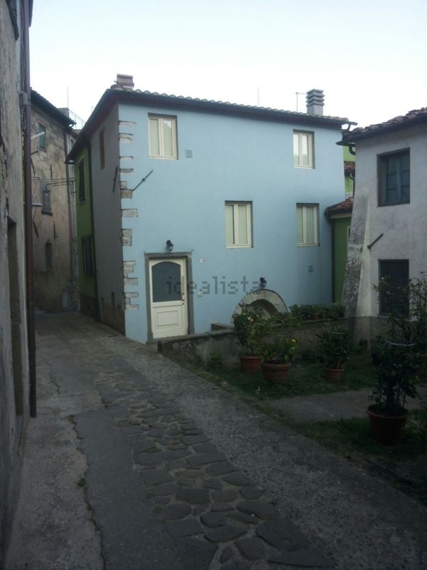 casa indipendente in vendita a Borgo a Mozzano in zona Cune