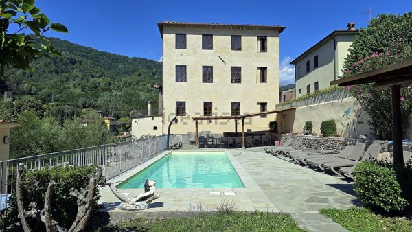 casa indipendente in vendita a Borgo a Mozzano
