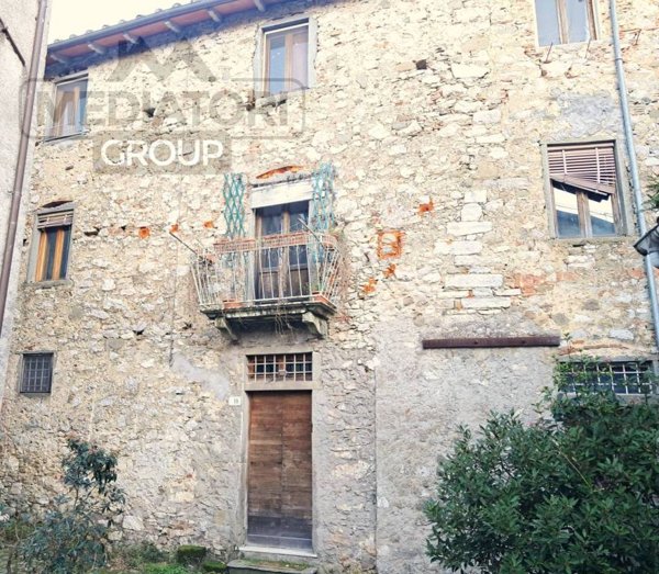 casa indipendente in vendita a Borgo a Mozzano in zona San Romano
