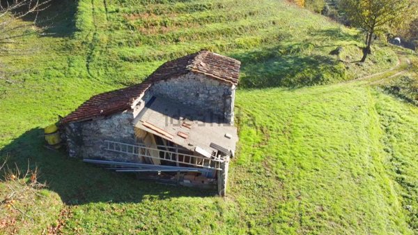 quadrivano in vendita a Borgo a Mozzano in zona Valdottavo