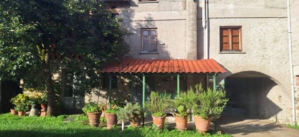 casa indipendente in vendita a Borgo a Mozzano in zona Valdottavo