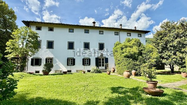 casa indipendente in vendita a Borgo a Mozzano