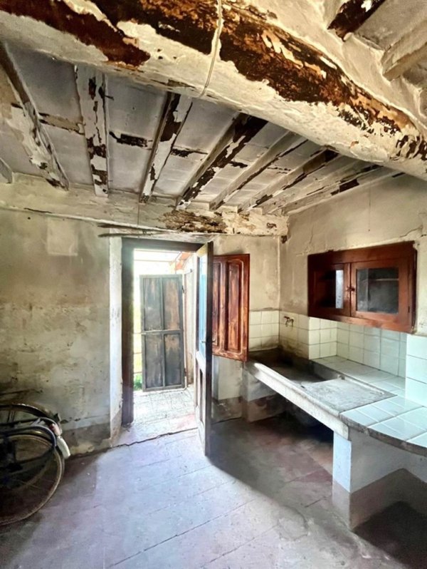 casa indipendente in vendita a Borgo a Mozzano in zona Partigliano