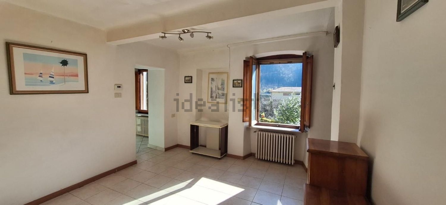 casa indipendente in vendita a Borgo a Mozzano