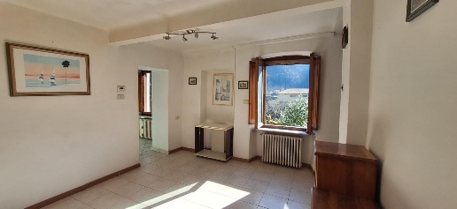 casa indipendente in vendita a Borgo a Mozzano