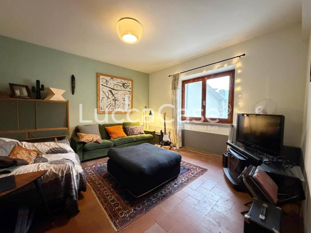 casa indipendente in vendita a Borgo a Mozzano