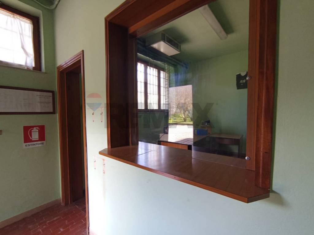 negozio in vendita a Borgo a Mozzano