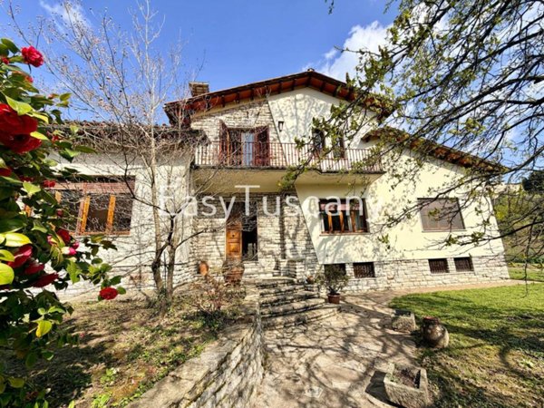 casa indipendente in vendita a Borgo a Mozzano