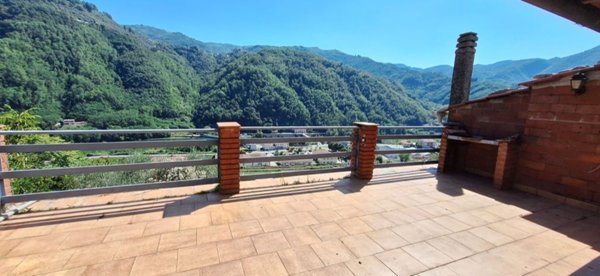 appartamento in vendita a Borgo a Mozzano