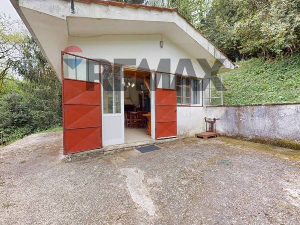 locale commerciale in vendita a Borgo a Mozzano