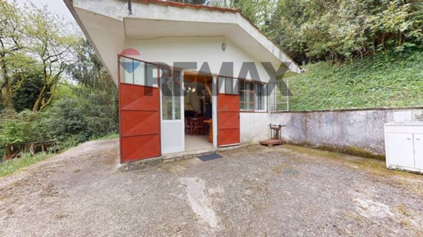 locale commerciale in vendita a Borgo a Mozzano