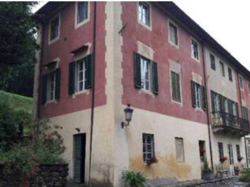 casa indipendente in vendita a Borgo a Mozzano in zona Diecimo