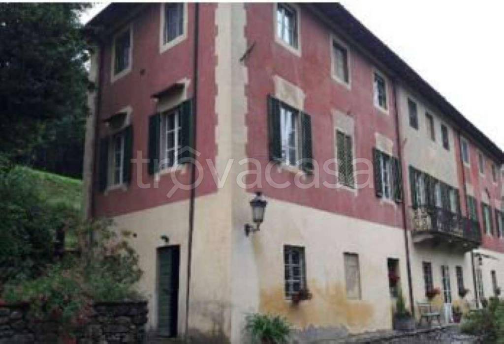 casa indipendente in vendita a Borgo a Mozzano