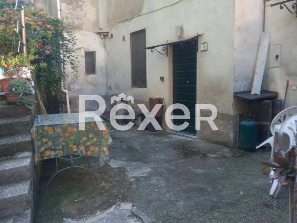 casa indipendente in vendita a Borgo a Mozzano in zona Chifenti