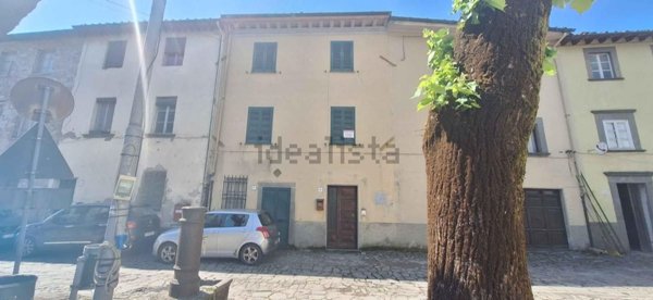 casa indipendente in vendita a Borgo a Mozzano