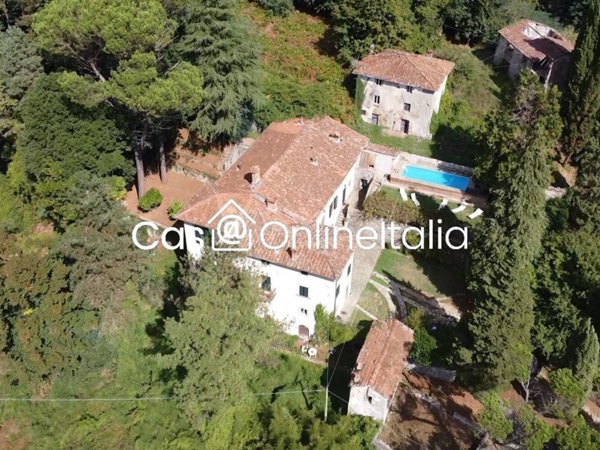 villa in vendita a Borgo a Mozzano