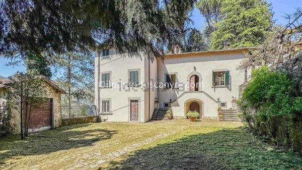 casa indipendente in vendita a Borgo a Mozzano