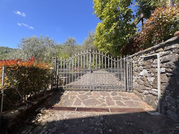 appartamento in vendita a Borgo a Mozzano in zona Cune