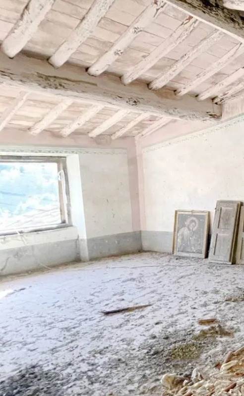 casa indipendente in vendita a Borgo a Mozzano in zona Partigliano