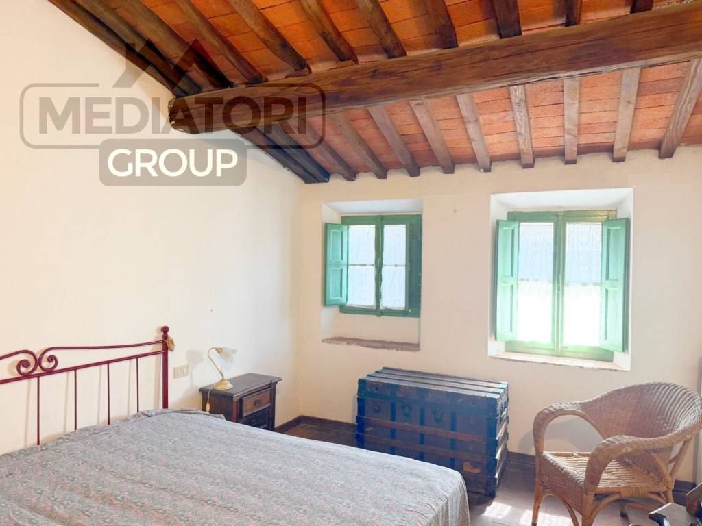 casa indipendente in vendita a Borgo a Mozzano in zona Partigliano