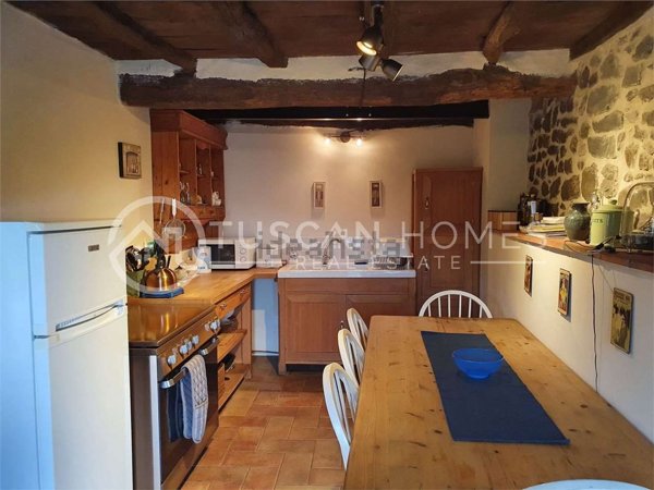 casa indipendente in vendita a Borgo a Mozzano in zona Corsagna