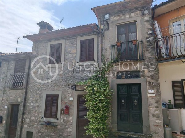 appartamento in vendita a Borgo a Mozzano in zona Gioviano