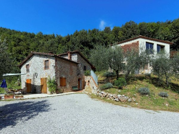 casa indipendente in vendita a Borgo a Mozzano in zona Oneta