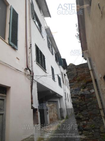 locale commerciale in vendita a Borgo a Mozzano