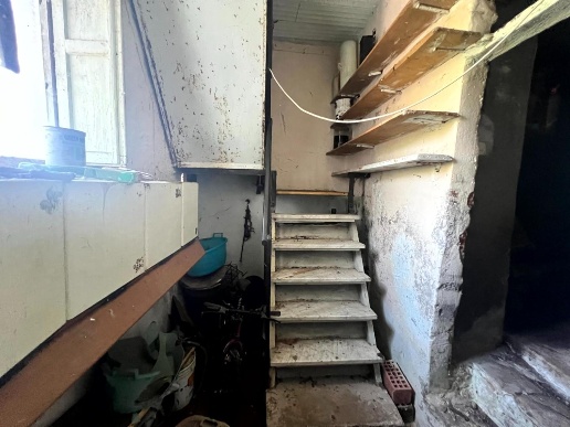 intera palazzina in vendita a Borgo a Mozzano in zona Gioviano