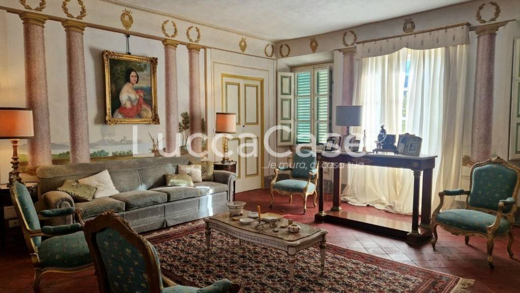 casa indipendente in vendita a Borgo a Mozzano