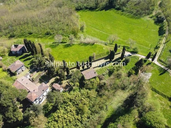 casa indipendente in vendita a Borgo a Mozzano in zona Oneta