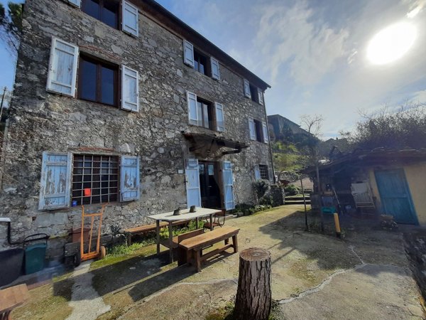 casale in vendita a Borgo a Mozzano in zona Valdottavo