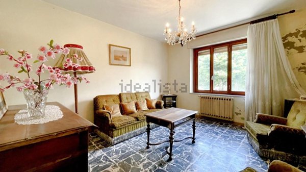 casa indipendente in vendita a Borgo a Mozzano in zona Piano della Rocca